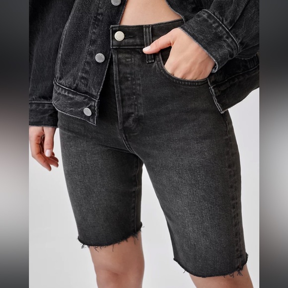 Aritzia Jean Shorts - Picture 2 of 12